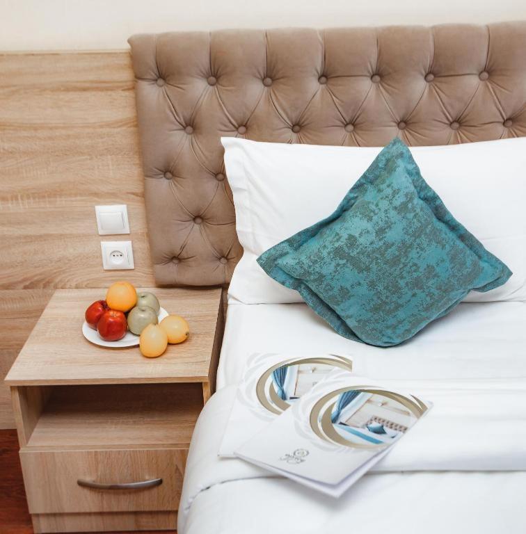Park Hotel Al Bustan Schymkent Exterior foto